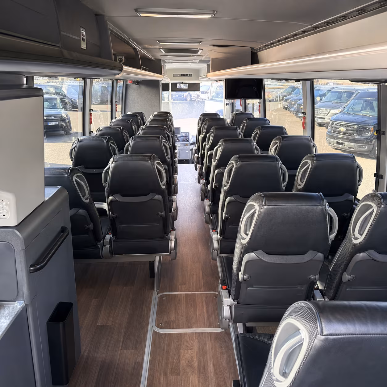 baytown employee charter buses for small teams and large workforces