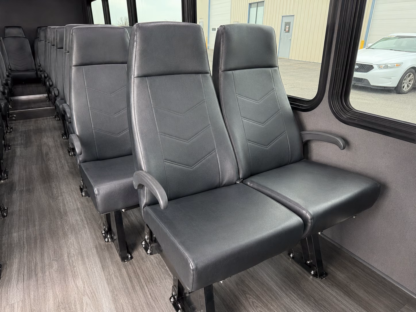 conroe airport shuttles for your travel needs