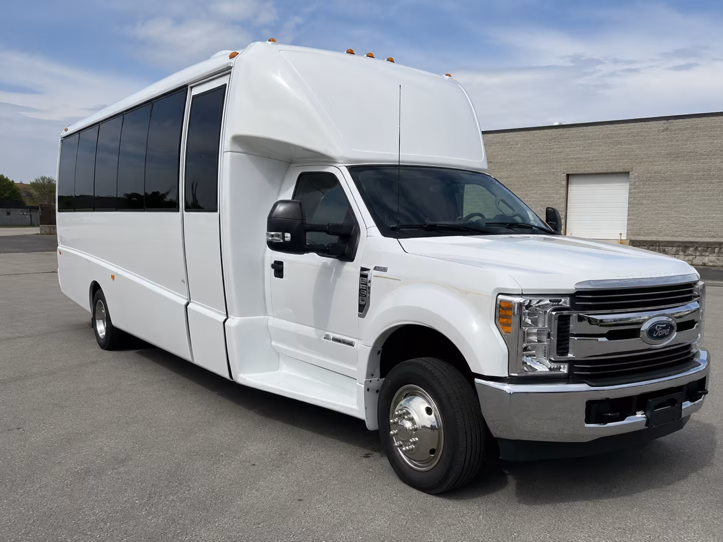 houston private event shuttle bus rentals in houston