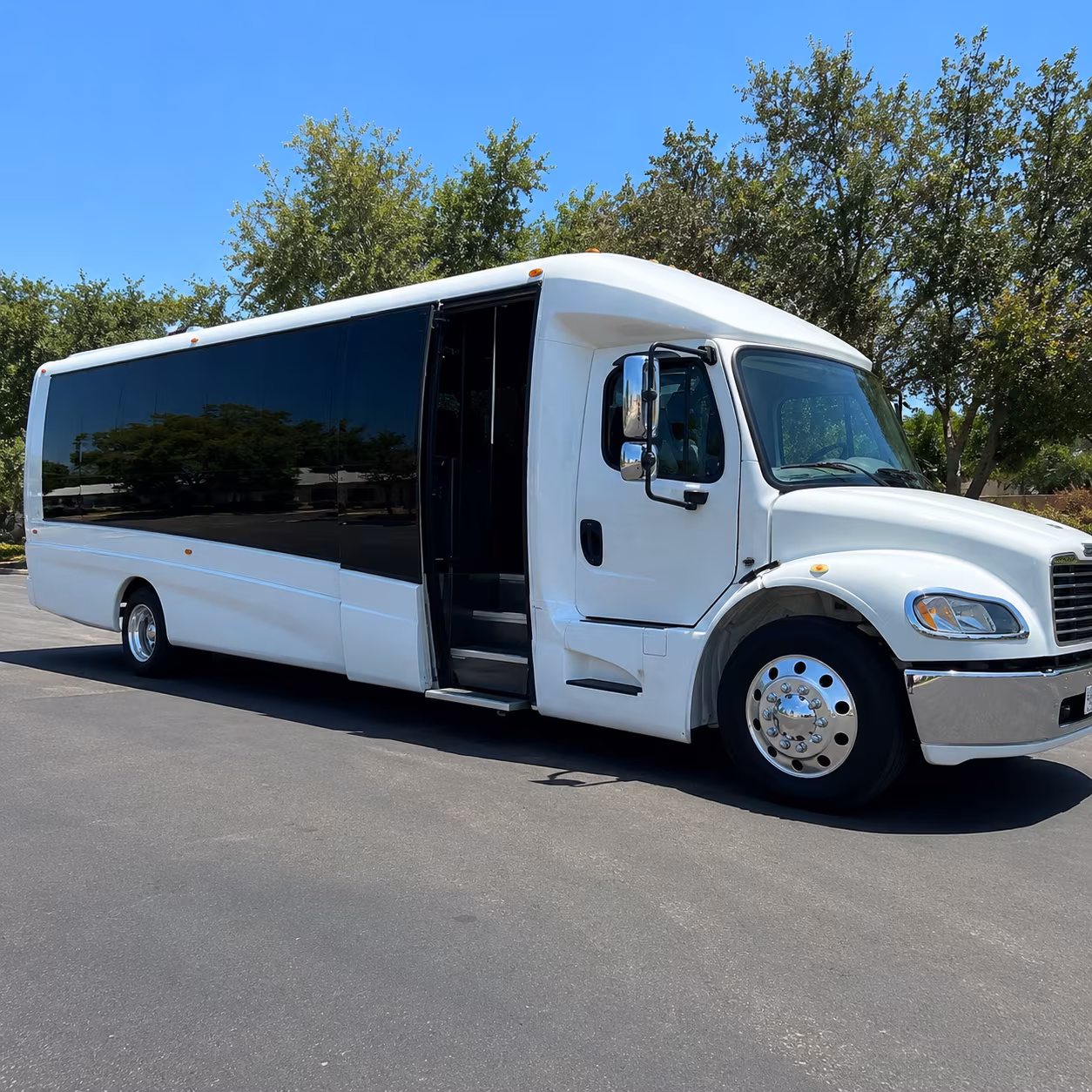 missouri city book charter bus rentals for corporate travel in missouri city